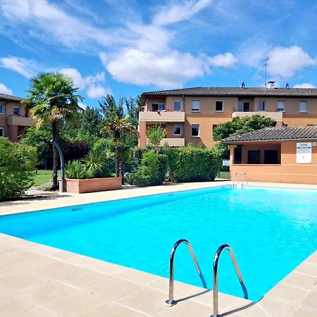 Le Montauriol - Logement Avec Terrasse - Piscine -Tennis - Place De Parking Privee Apartment Montauban Luaran gambar